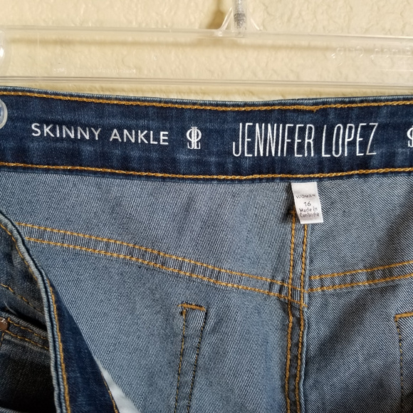 Plus Size JLO Destructed Skinny Ankle Denim Jeans - Picture 7 of 7
